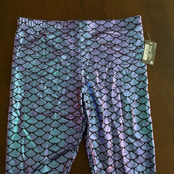 Spirit Halloween mermaid leggings size Large - Picture 2 of 4